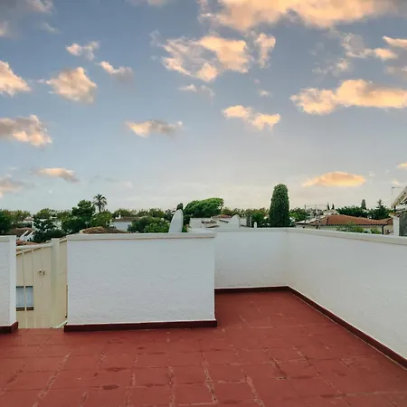 Welcs Casa 185 Emp Con Piscina Privada אמפוריבראבה