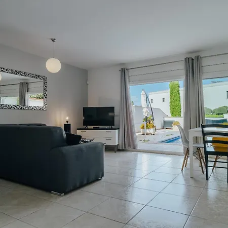 Welcs Casa 185 Emp Con Piscina Privada וילה