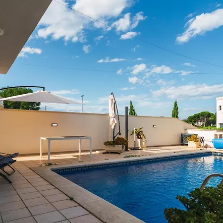 Welcs Casa 185 Emp Con Piscina Privada * אמפוריבראבה